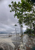 Ressaca do mar em Santos (SP)
