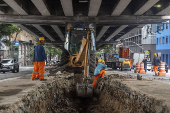 Obras para a construção de floreiras e jardins sob o Minhocão