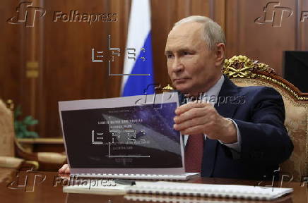 Russian President Putin meets Russian Academy of Sciences president in Moscow