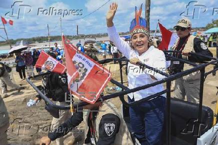 Boluarte asevera que isla reclamada por Petro es tan peruana 