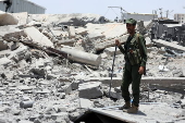 US airstrikes target neighborhoods in Sana'a