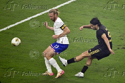 Soccer: Concacaf Gold Cup-Final-Mexico at USA