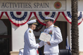Toma de posesión de Charles A. Chmielak como nuevo comandante de las fuerzas navales estadounidenses en Rota