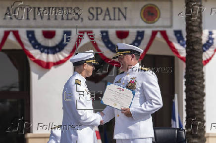 Toma de posesión de Charles A. Chmielak como nuevo comandante de las fuerzas navales estadounidenses en Rota