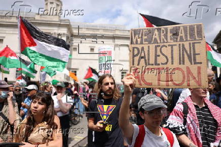 Demonstrators rally for Palestine Action amid UK ban threat