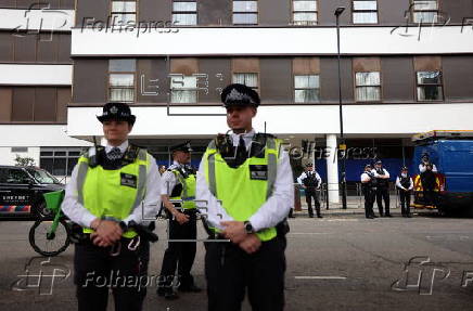 Anti-fascist protest outside hotel housing asylum seekers in London