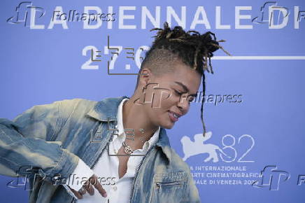Chien 51 Photocall - 82nd Venice Film Festival