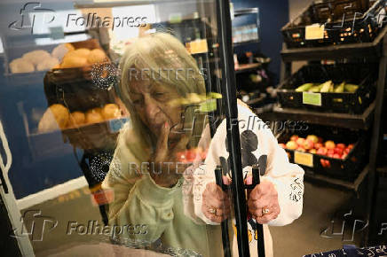 Food pantry is busy, weeks into the continuing U.S. government shutdown, in Denver