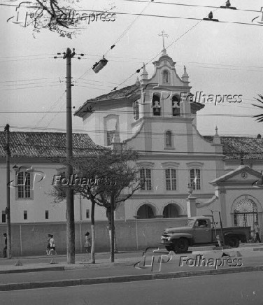 Fachada do Mosteiro da Luz, em São