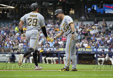 MLB: Pittsburgh Pirates at Milwaukee Brewers