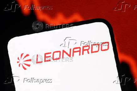 Illustration shows Leonardo logo and decreasing stock graph