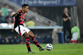 Partida entre Flamengo e Fortaleza válida pelo Campeonato Brasileiro 2025.