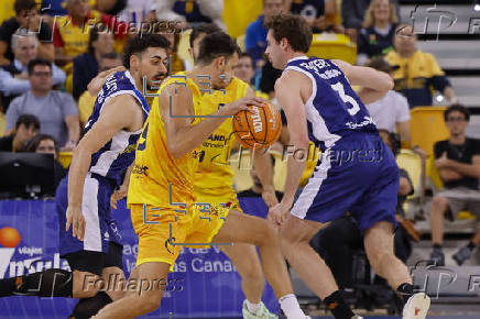 Dreamland Gran Canaria vs Valencia Basket