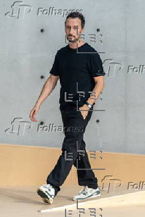 Yves Saint Laurent - Runway - Paris Fashion Week Menswear Spring/Summer 2026