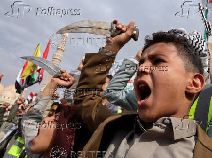 Thousands of protesters rally in Sanaa in support of Palestinians in Gaza