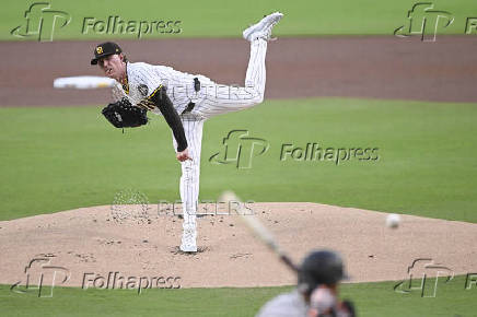 MLB: San Francisco Giants at San Diego Padres