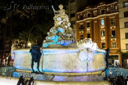 Fonte Monumental na Praça Júlio Mesquita