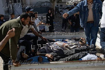 Over 25 killed in Israeli airstrike on restaurant, market in Gaza