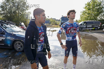 Preparativos antes del inicio de la Vuelta a España 2025