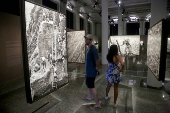 Exposição de Salgado na Caixa Cultural