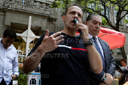 Israel Vallarta holds press conference outside Supreme Court of Justice, in Mexico City