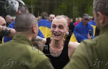 Russia and Ukraine exchange prisoners of war