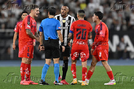 Partida entre Botafogo e Universidad de Chile válida pela Copa Libertadores.