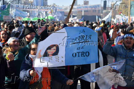 'Cristinazo': El masivo apoyo popular a Fernández en su primer día de prisión domiciliaria