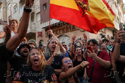 Anti-migrant unrest following attack on elderly man by unknown assailants, in Torre Pacheco