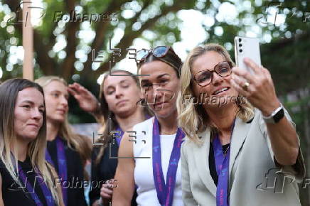 Deputy Prime Ministert hosts England Women’s soccer team at 10 Downing Street in London
