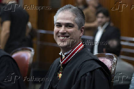 Novo conselheiro do TCE-SP toma posse na presença do governador e do prefeito