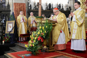Cardinal Stanislaw Dziwisz celebrates a Mass in memory of the late Pope Francis, after his death was announced by the Vatican, at the Wawel Cathedral, in Krakow