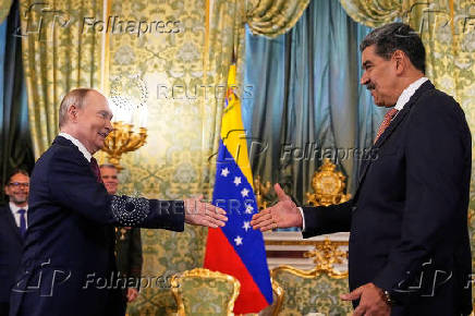Russian President Putin and Venezuelan President Maduro meet in Moscow