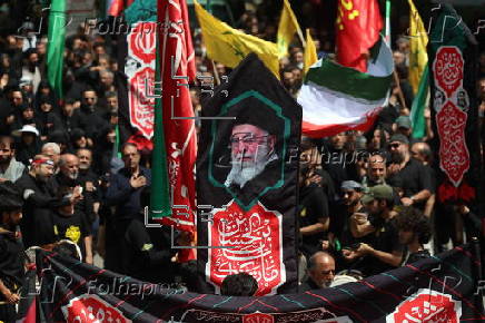 Supporting rally for Iranian supreme leader on Tasua day in Tehran