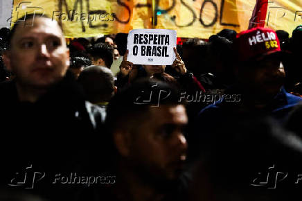 Manifestação pela taxação dos bilionários e pelo fim da escala 6x1 em São Paulo