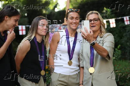 Deputy Prime Ministert hosts England Women’s soccer team at 10 Downing Street in London