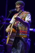 Ben Harper se apresenta em São Paulo, acompanhado da banda The Innocent Criminals