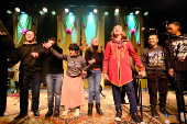 MALUKOS BELEZA ENCANTA COM SHOW INCLUSIVO NO TEATRO DA AMRIGS