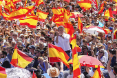 Manifestación del PP contra Sánchez bajo el lema 'Democracia o mafia'