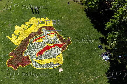 Floral portrait of Boleslaw I the Brave marks his 1000th coronation anniversary in Poznan