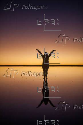 Atardecer en el salar de Uyuni