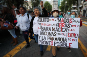 Simpatizantes muestran apoyo al alcalde de Quito, Pabel Muñoz
