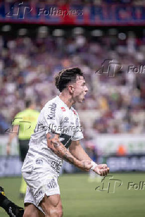 Partida entre Fortaleza e Santos pelo Campeonato Brasileiro