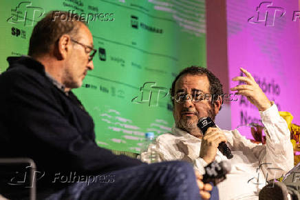 Mesa 'O primeiro leitor', com Luiz Schwarcz, na Feira do Livro