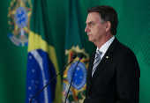 Jair Bolsonaro e Michel Temer fazem pronunciamento após reunião 