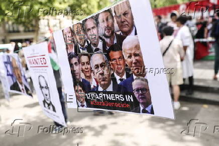 Gaza solidarity rally in Paris