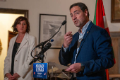 El lehendakari Pradales visita en Nueva York primera Casa Vasca fundada en Estados Unidos