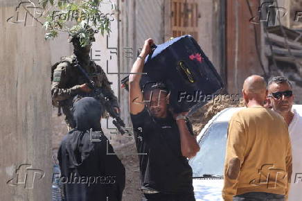 Israeli military operation continues for 97th consecutive day in Nur Shams refugee camp