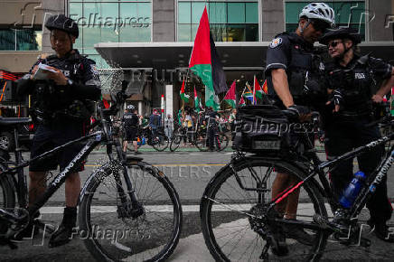 Protest outside the Israeli consulate in Toronto