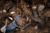 Chilean volunteers combat plastic waste in the Mapocho river, in Santiago